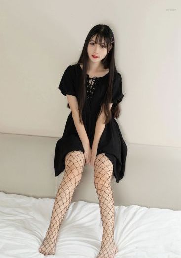 三个姐姐天天要我花钱