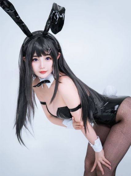 蓝色